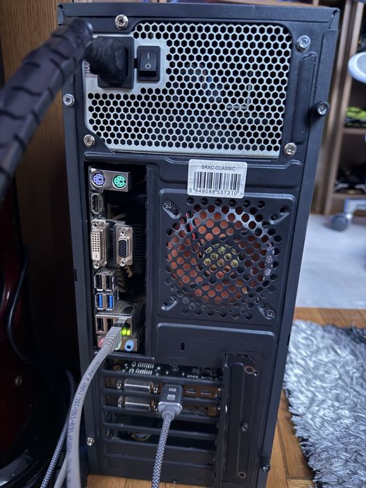 Pc intel i5 4670k, 16gb ram, Amd HD 6870 2gb, ssd 240gb, hdd 1tb