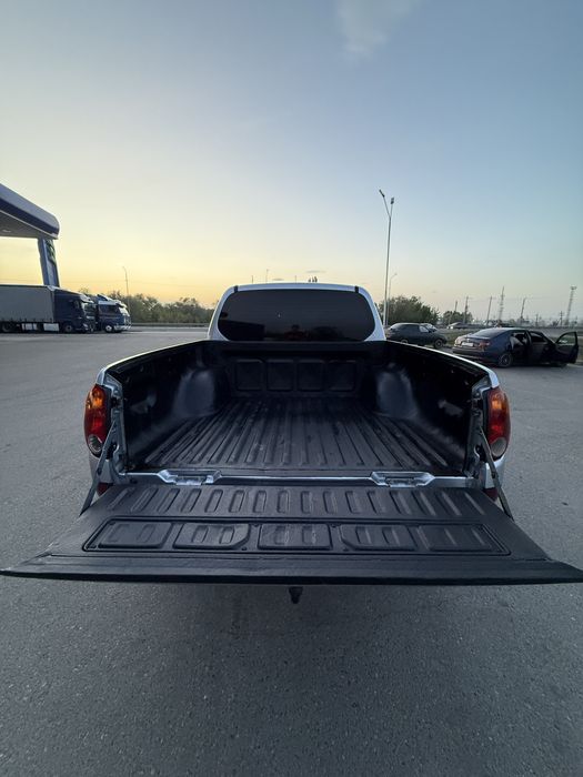 В продаже mitsubishi l200