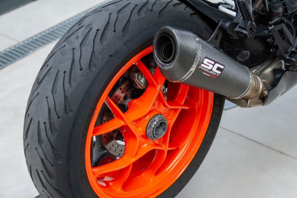 Vand KTM 1290 Superduke R - ABS, Traction control, Keyless go