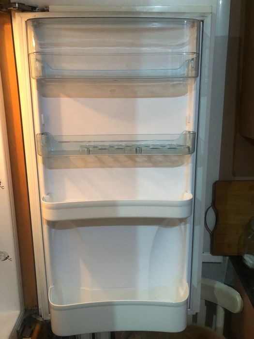Холодильник, на зап.части
