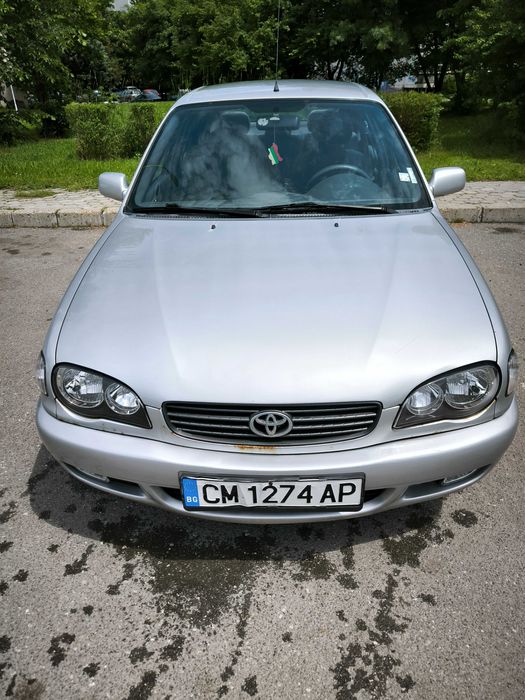 Toyota corolla 1.6; 110 к.с;  2000год.