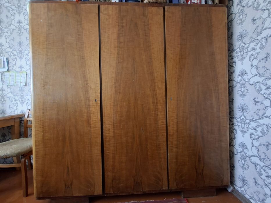 Шифоньер СССР. Дерево.