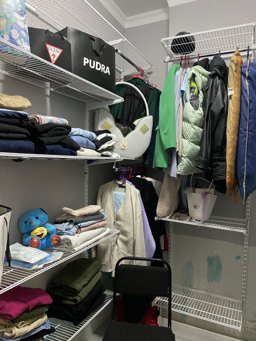 Продам гардероб в отличном состоянии