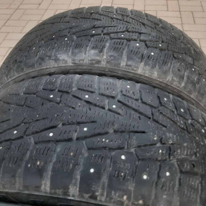 Продам 235 55 r19    2шт