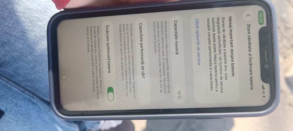 Vând iPhone 11 folosit o săptămână