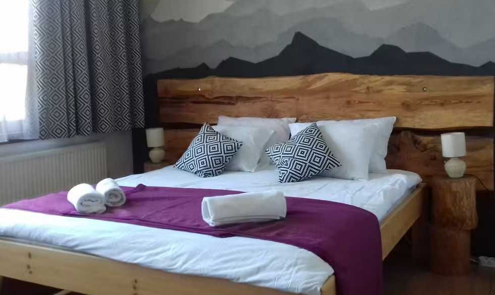 Дава се под наем Къща в Банско - 320 кв.м за 430 € - Снимка #11