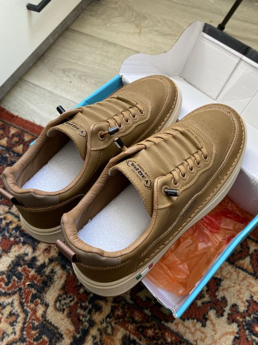 Весенние кеды-кроссовки