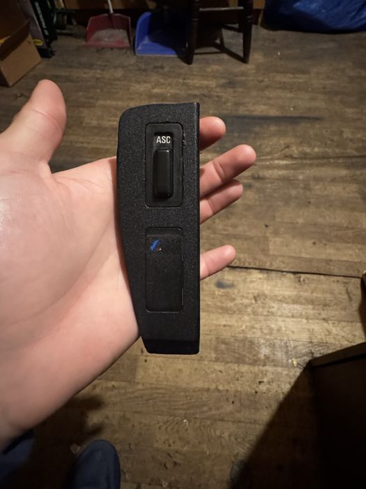 Всякакви части за бмв е34