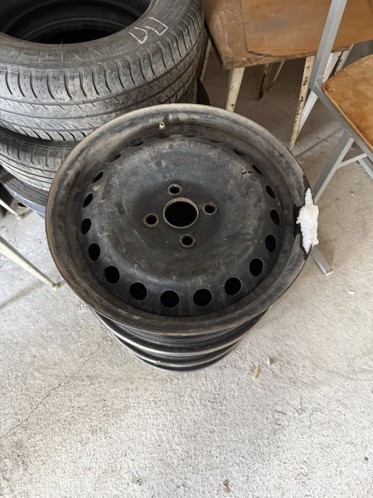 Продам железные диски на акцент