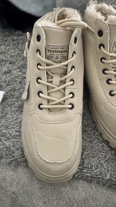 Ghete imblanite pendru dama