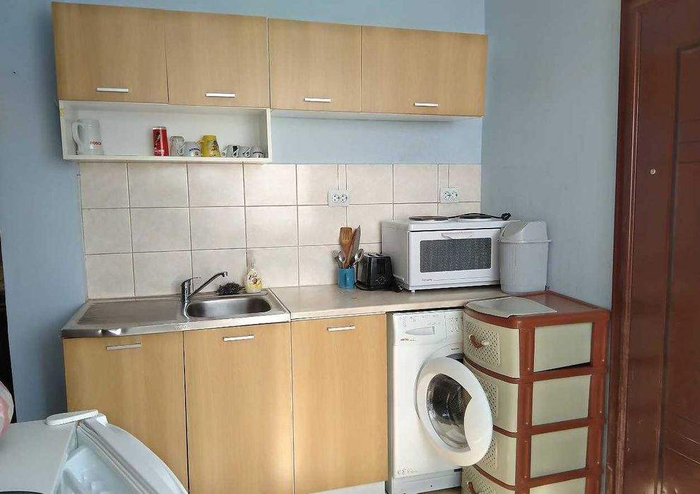 Дава се под наем Двустаен апартамент в Свети Влас - 54 кв.м за 76.5 € - Снимка #2