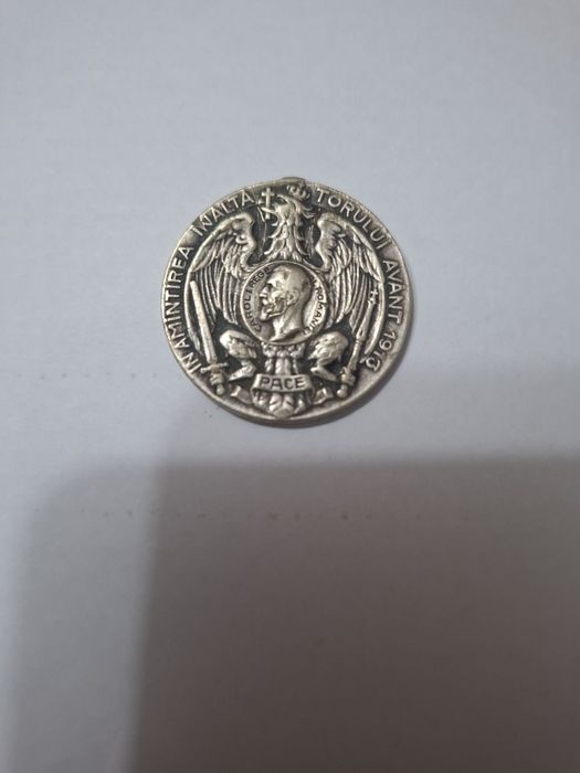 Vind decorațiuni argint