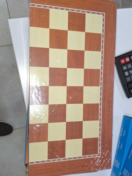 Игра  шах с фигури SG, 48х48х3 см