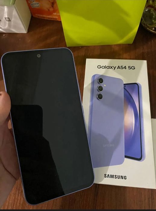 A 54 samsung so‘tiladi