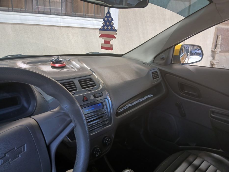 Chevrolet Cobalt LS первая позиция