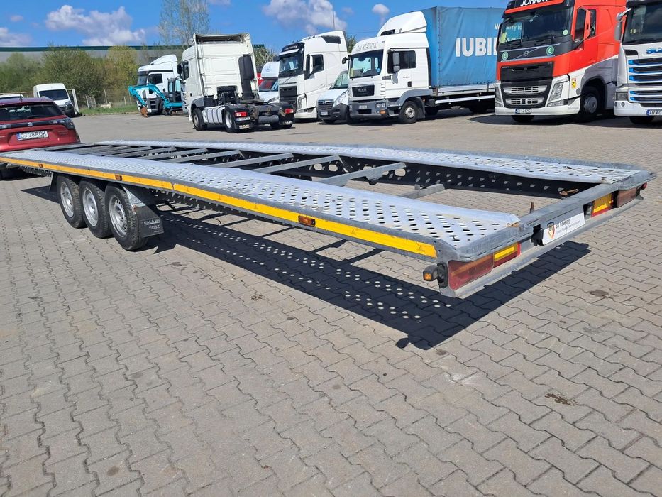 SYRIUSZ B3H REMORCA CU 3 AXE TRANSPORT AUTO SYRIUSZ B3H REMORCA CU 3 axe Transport auto