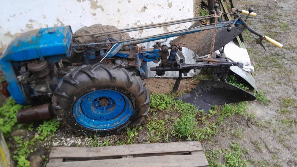 Vand motocultor staub, pret negociabil