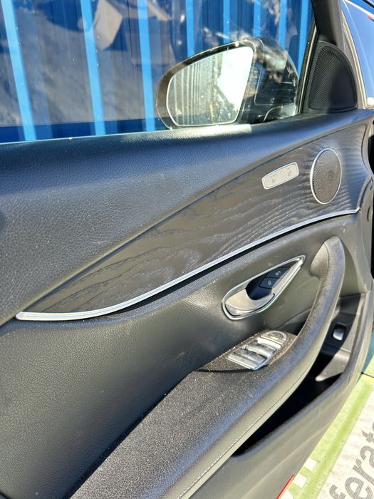 Broască ușă , încuietoare ușă stânga față Mercedes W213