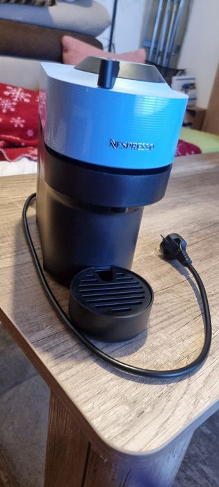 Кафе машина за капсули Nespesso Vertuo Pop