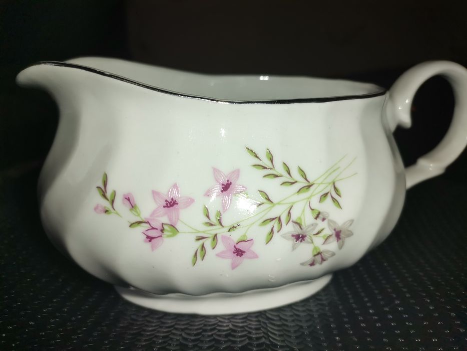 СПЕШНО! 40 Лв до края на деня. Стар български порцелан сосиера