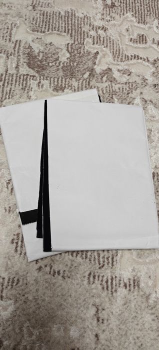 Material textil adeziv alcantara