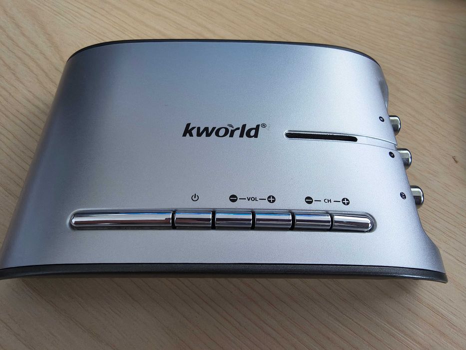 TV Tuner Kworld External TVBox 1920ex SA233. Telecomandă, alimentator.