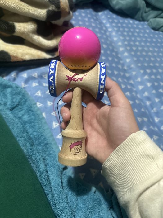 kendama bisoi noua,fac si schimb