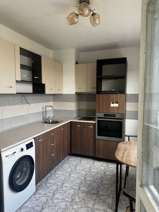 Двустаен апартамент в Модерно предградие