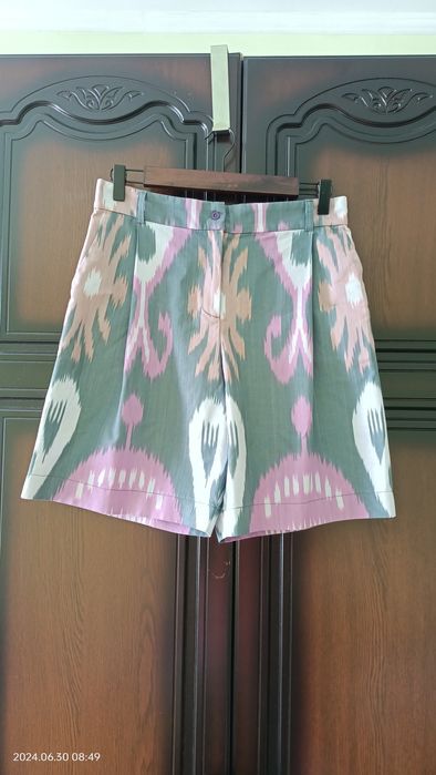 Женский костюм (пиджак+шорты)