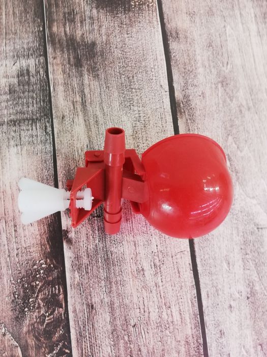 Поилка чашечная по трубу