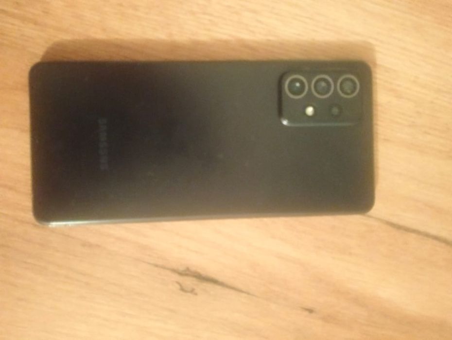 Срочно продам Samsung Galaxy A72 256ГБ
