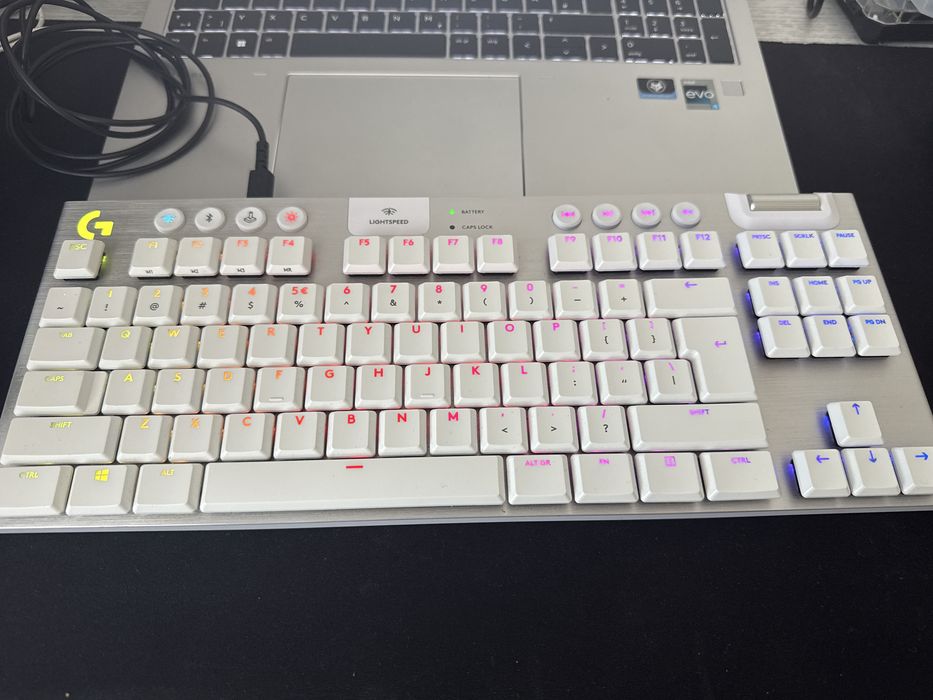 Tastatura Logitech G915 TKL