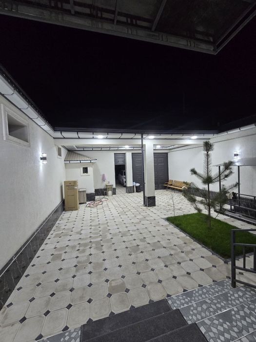 2чи бекат метро Янги дархон 2.5 суту олдида парковка