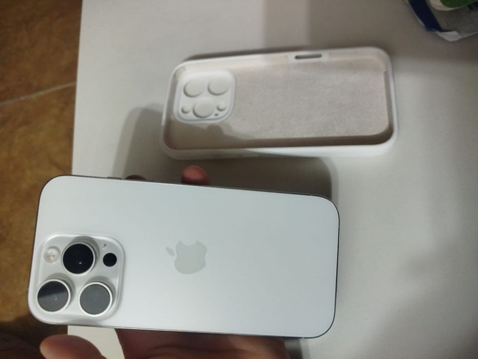 Продам айфон 16про