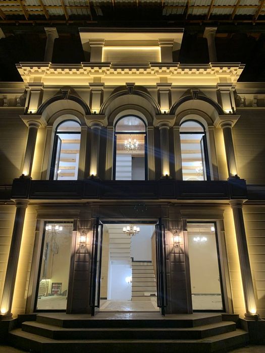 Hotel mehmonxona sergeli moshina bozor 3-4 bekatga yaqin ruvd kuchada