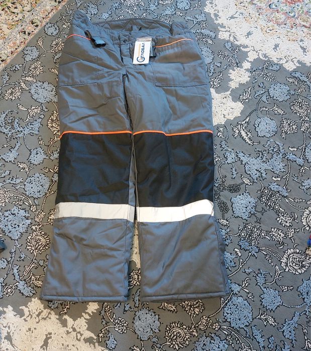 Продам новые  резиновые сапоги, брюки, рукавицы и посуду