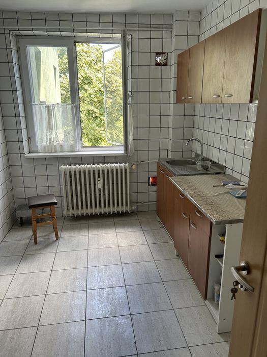 Apartament cu 4 camere Bulevardul Carol I