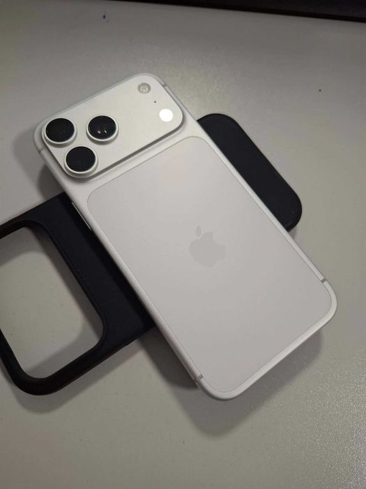 iPhone 17 Pro Max 256GB Silver