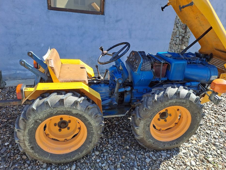 Tractoras PGS 4x4 30 CP Anvelope noi