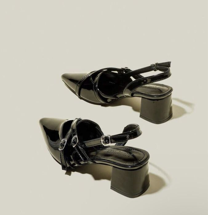 Pantofi eleganti