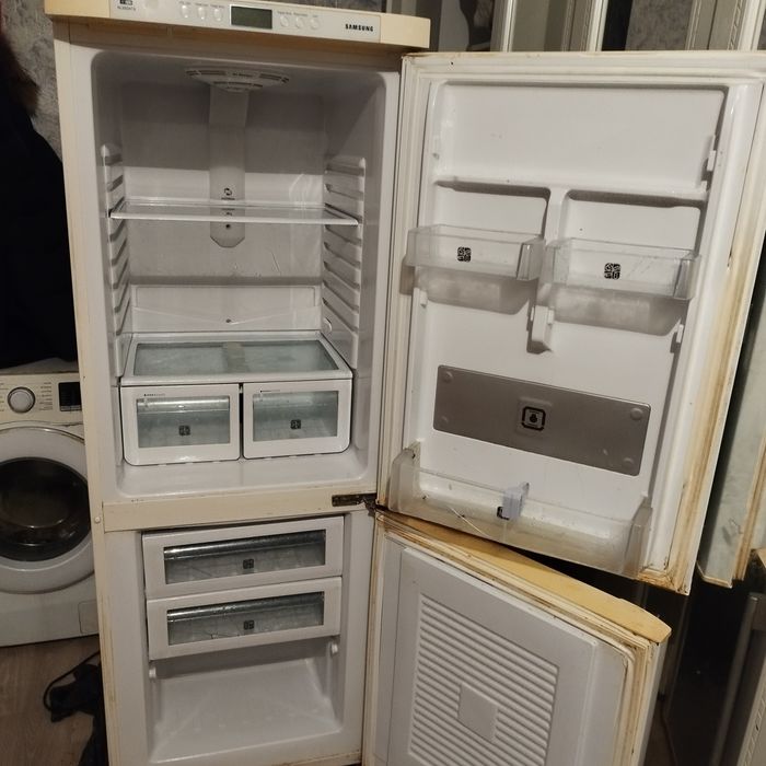 Холодильник продам