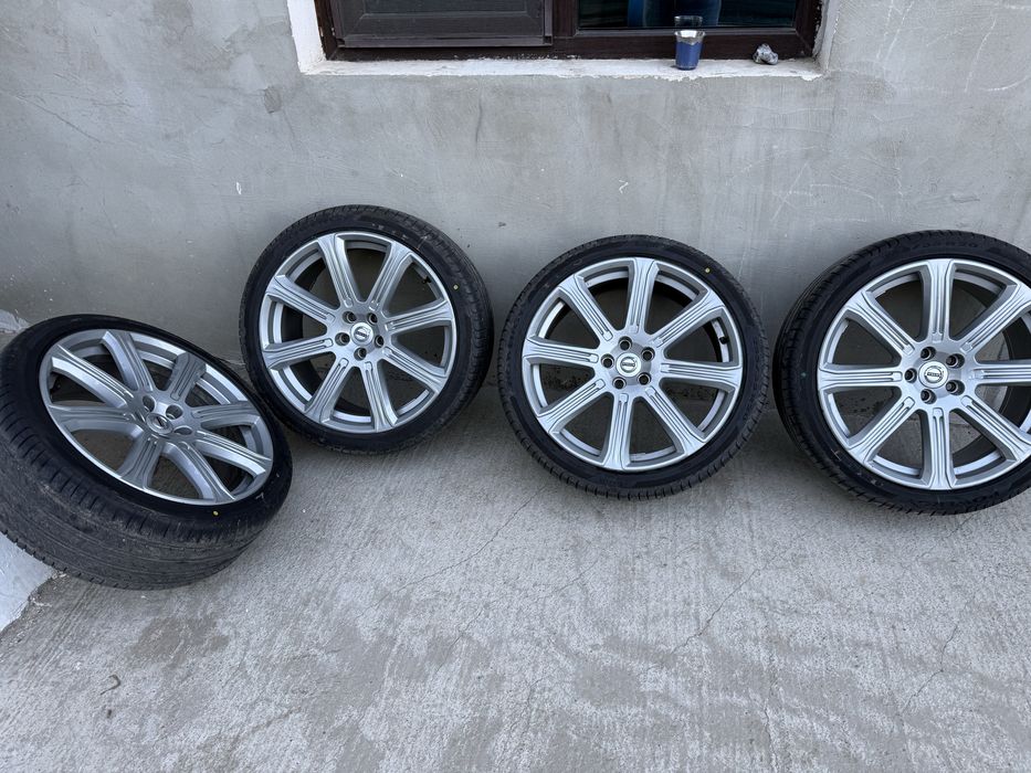 Jante R20 originale VOLVO 255/35 R20 vara Pirelli