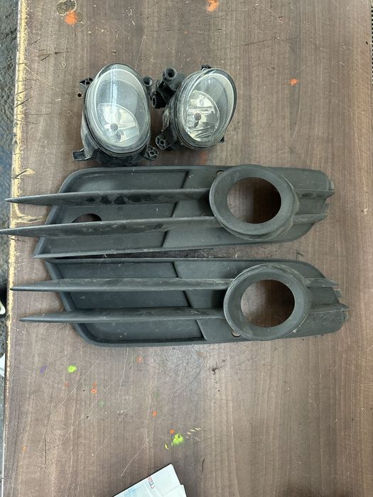 Grila proiector audi a6 c7 4g