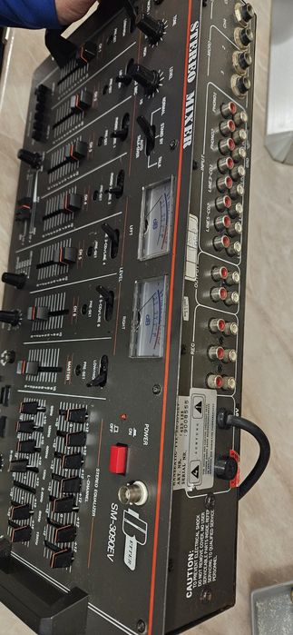 Mixer audio funcțional