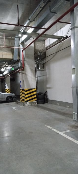 Паркинг  в самом центре