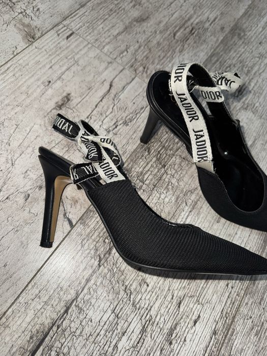 Продавам дамски токчета различни модели