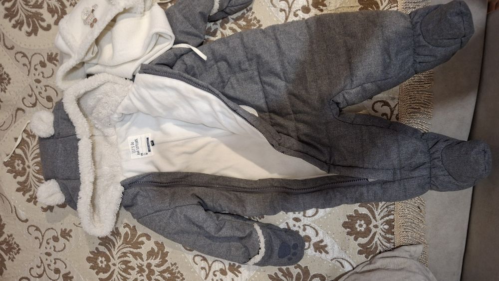 Продам комбез 80 размера