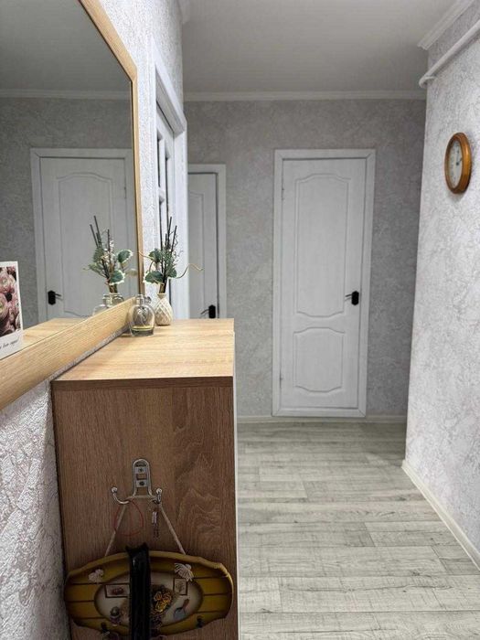 Продается 3 комн кв Канай би, 40