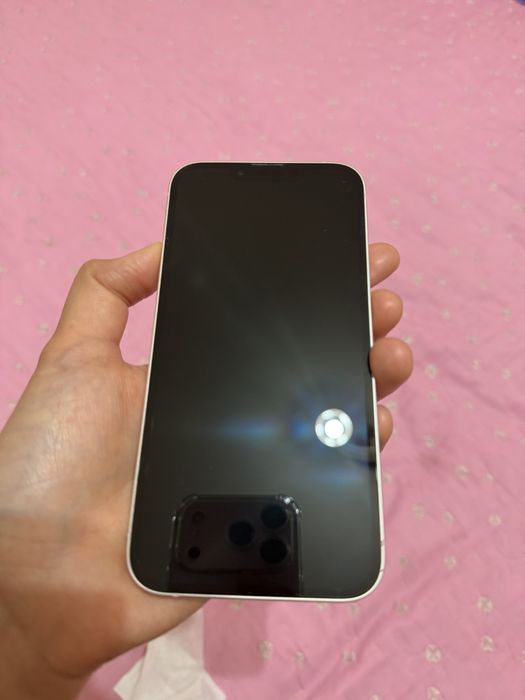 Срочно продам iPhone 13