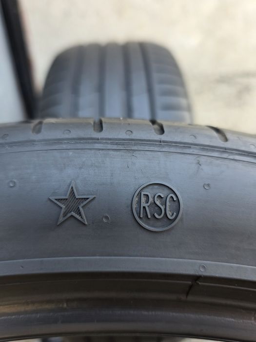 Vând două anvelope de vara pirelli p zero  245 40 20 dot 1624